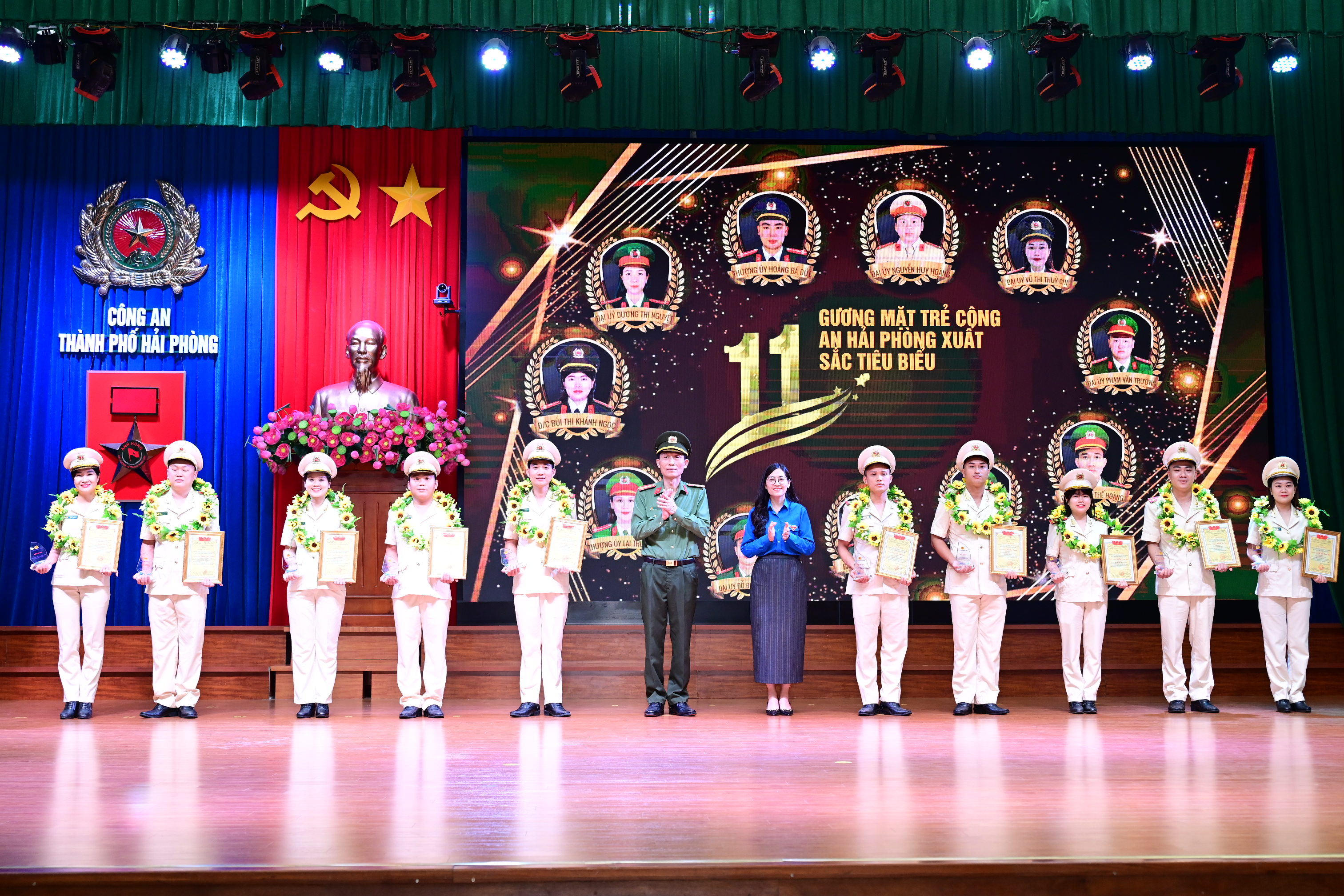 Vinh danh 11 gương mặt trẻ Công an Hải Phòng xuất sắc tiêu biểu